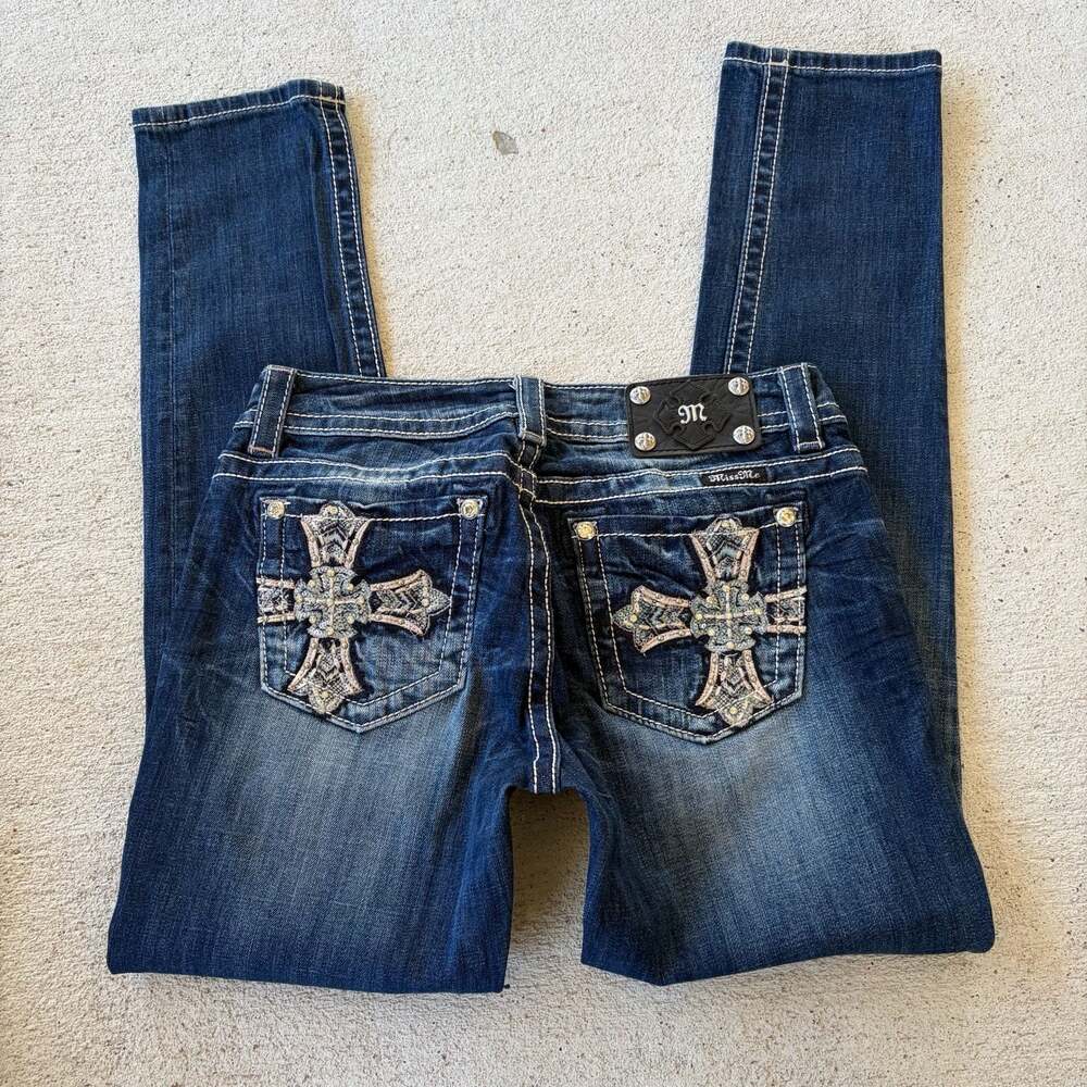 Miss Me Signature Skinny Dark Wash Jeans with Rhinestone Cross Pockets Size 30